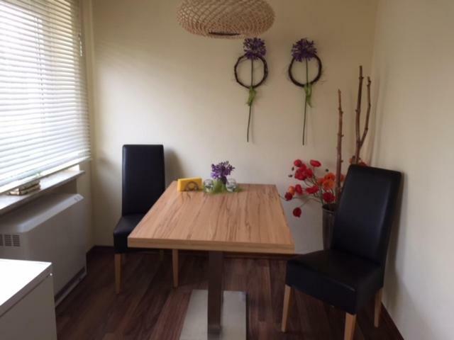 הטנהיים Fewo Und Zimmer Egert מראה חיצוני תמונה
